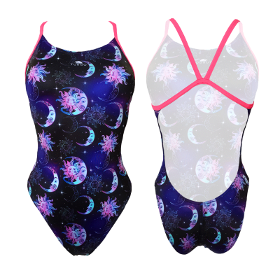 women-teen-luna-83103651.html