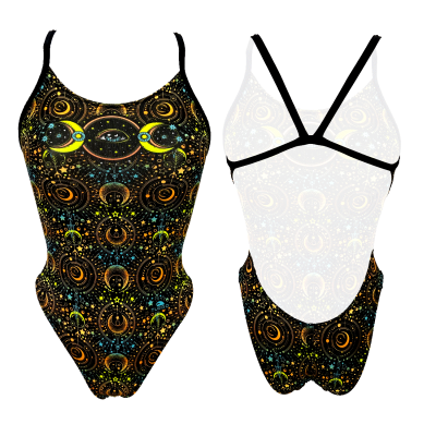 women-teen-moon-zodiac-83123951.html